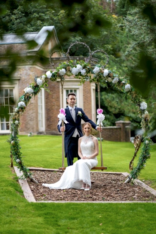 How To Choose The Best South Wales Wedding Photographer
