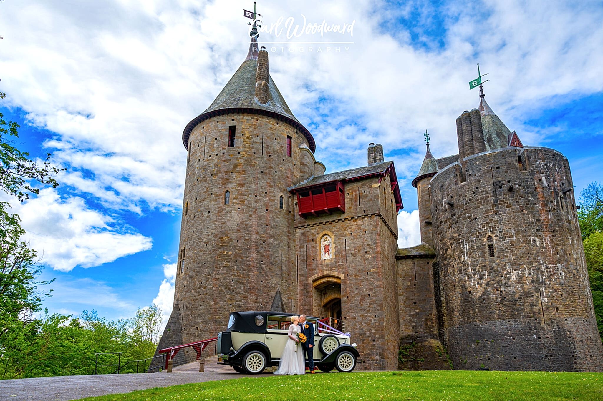 004-Castell-Coch-Weddings-Wedding-Photography-Cardiff-Wedding-photographer.jpg