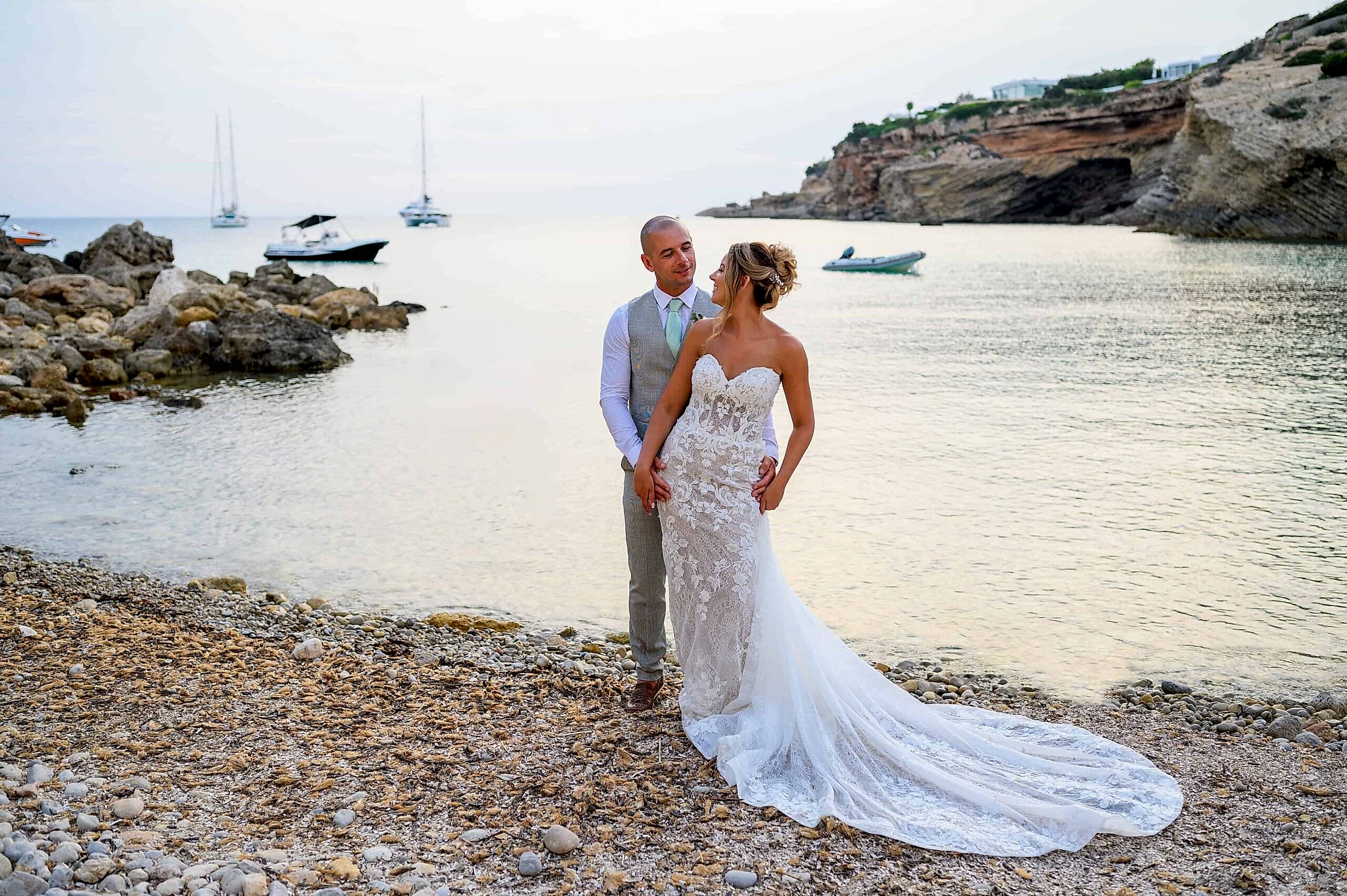 Wedding Dress Shops Guide